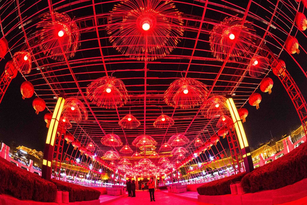 Spring Festival decorations seen across China